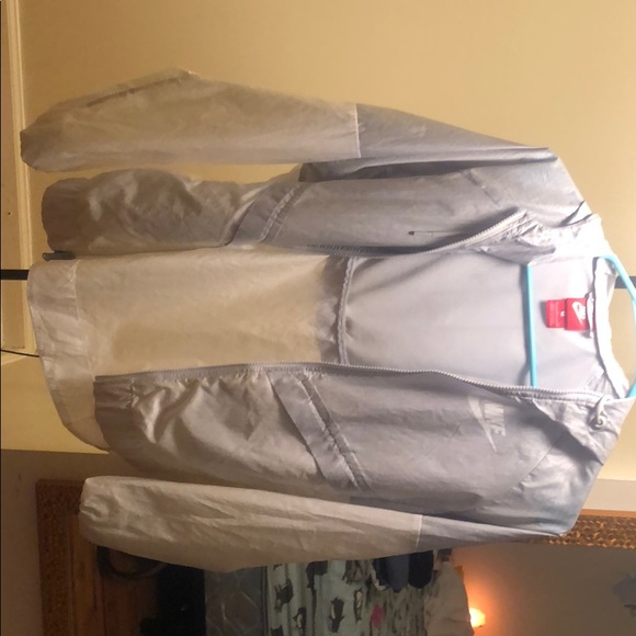 Nike windbreaker - Picture 1 of 5
